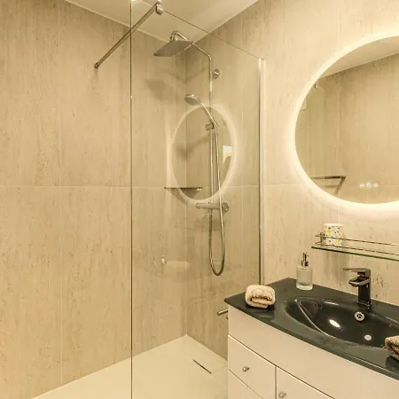 Le Victoria - T3 Neuf - Piscine - Air Cond - Parking *